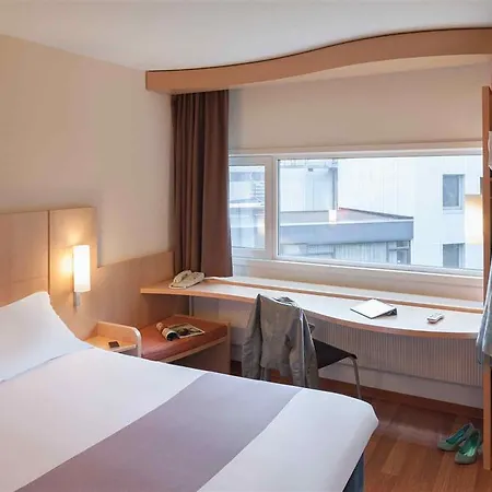 Hotel Ibis Schiphol Amsterdam Airport Badhoevedorp