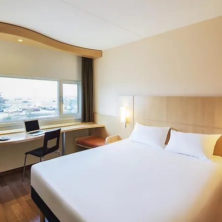 Ibis Schiphol Amsterdam Airport Hotel