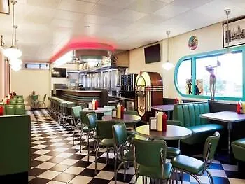 Hotel Ibis Schiphol Amsterdam Airport 3*