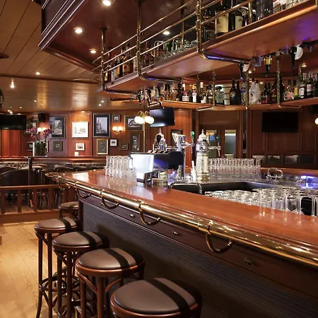 Ibis Schiphol Amsterdam Airport 3*