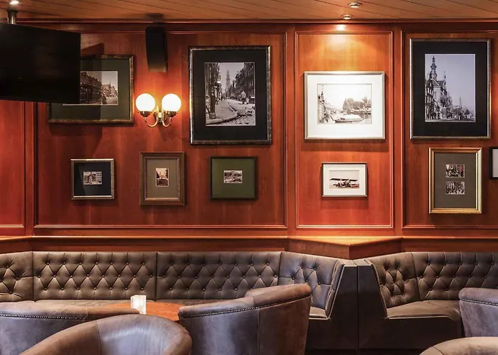 阿姆斯特丹史基浦机场宜必思酒店 3* 巴特霍芬多普