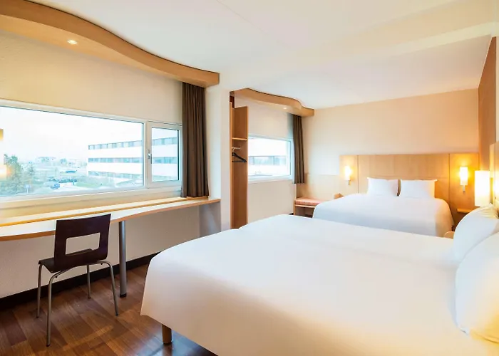 Ibis Schiphol Amsterdam Airport Hotel 3*