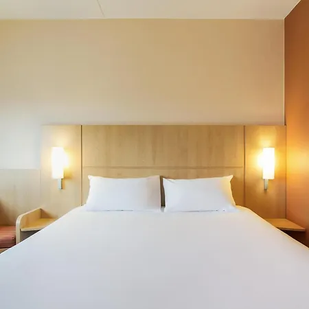 Ibis Schiphol Amsterdam Airport Hotel